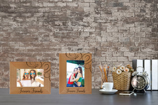 Forever Friends Wood Photo Frame – Cedar Crate